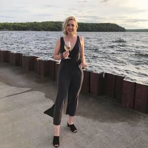 Meet your Posher, Mackenzie